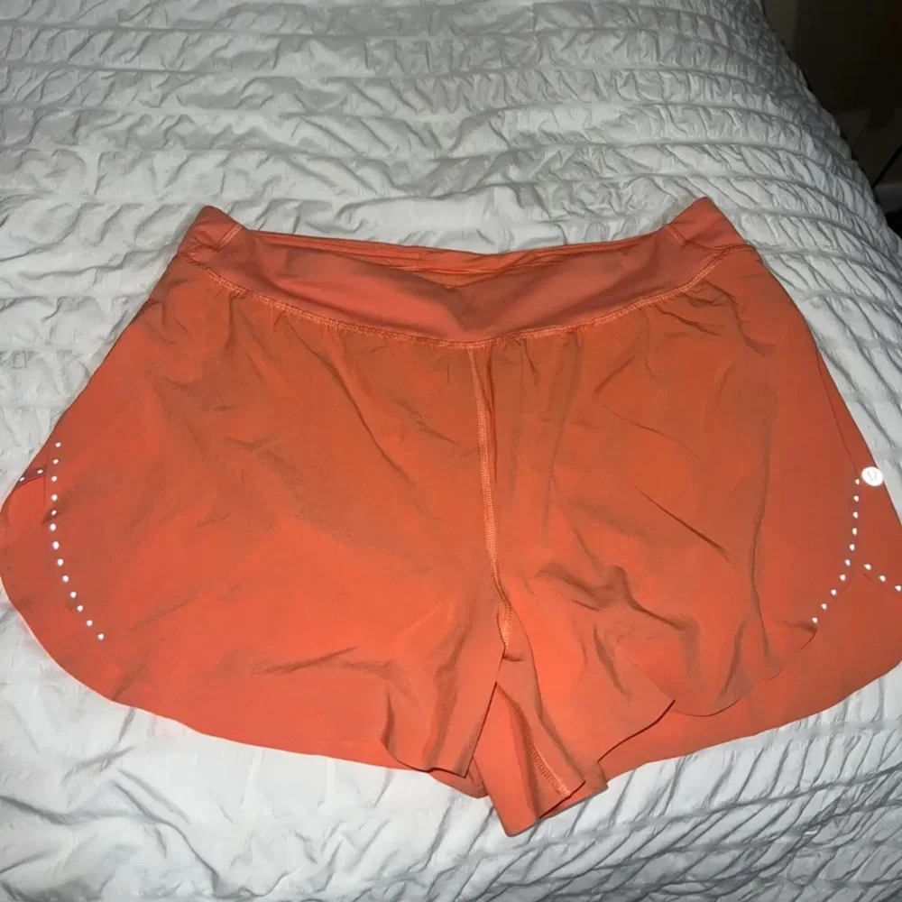 Lululemon size 14 fast and free reflective high rise short 3” - Picture 2 of 3